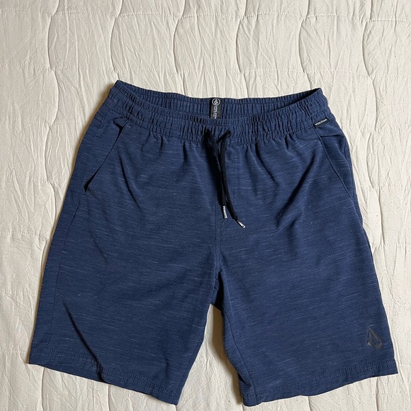 Volcom Understoned Hybrid Short Boy's Size Large Navy Blue Y2K Surfing Skater - Picture 1 of 3
